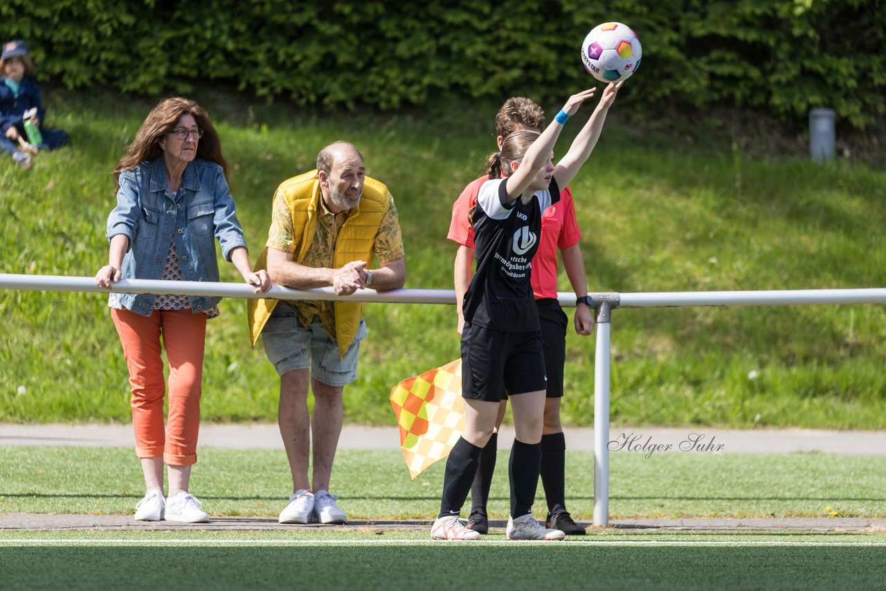 Bild 83 - wBJ SH-Pokalfinale  Holstein-Kiel - SV Viktoria : Ergebnis: 1:0